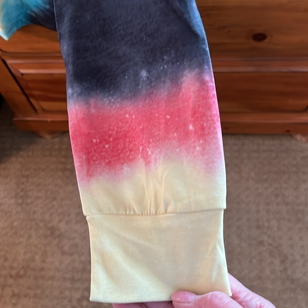 Red And Blue Tie Dye Long Sleeve Tee NWOT - Picture 2 of 7